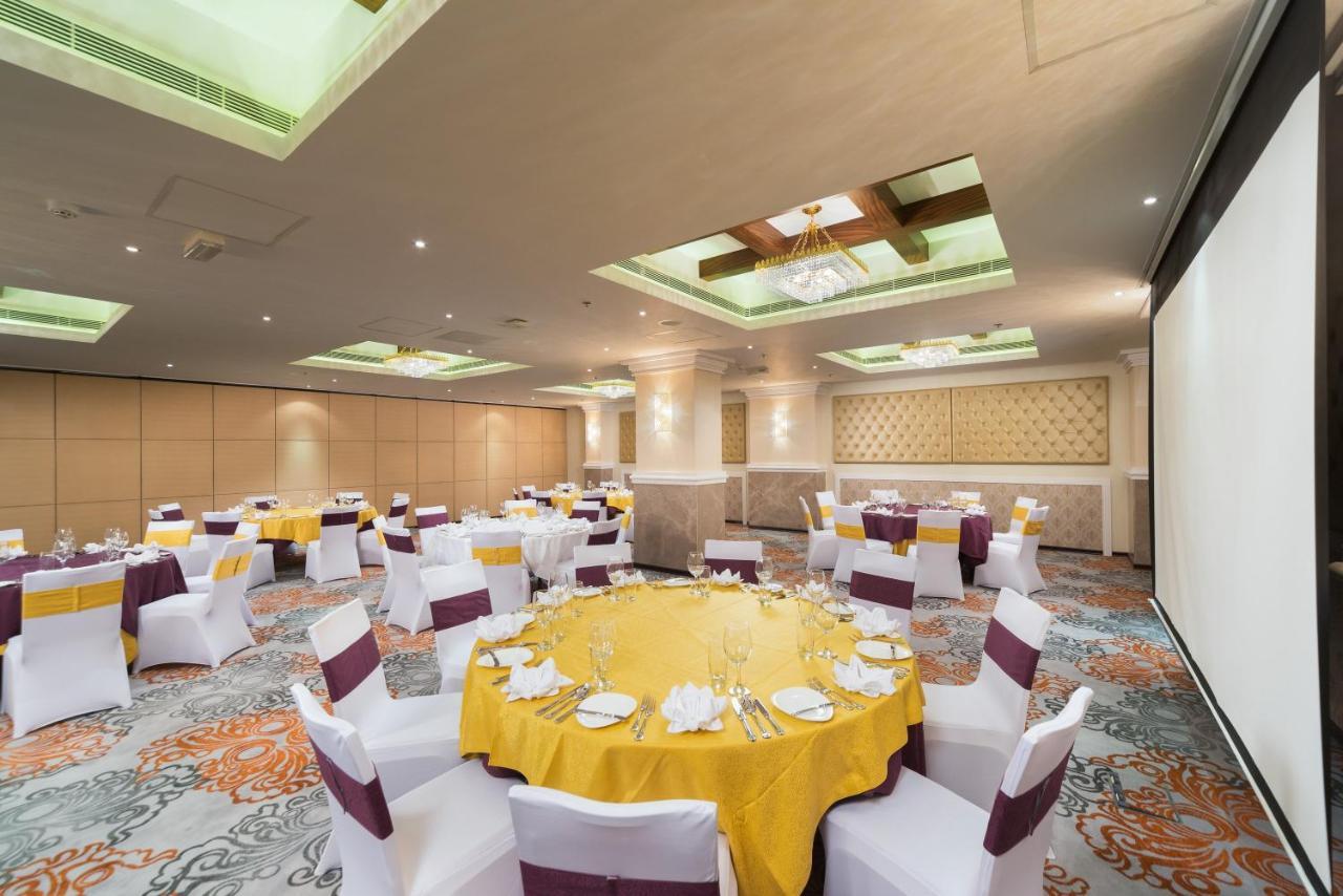 Centara Muscat Hotel Oman Bagian luar foto