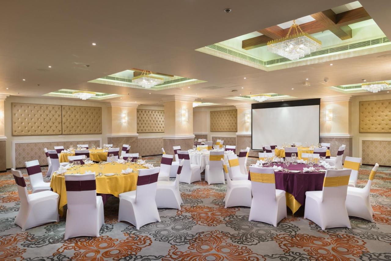 Centara Muscat Hotel Oman Bagian luar foto